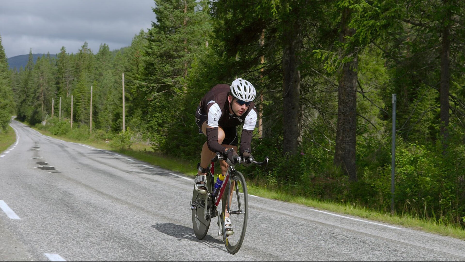 孤胆英雄的史诗之夜！托尼炸裂表演摧毁郁金香，苏格兰逆袭启示录
